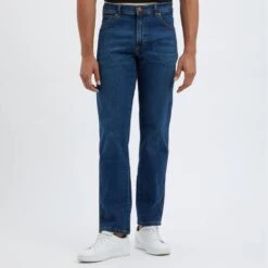 Wrangler Mid Blue Texas Straight Fit Jean