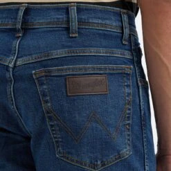 Wrangler Mid Blue Texas Straight Fit Jean -Schmuddelwedda 17771396 4