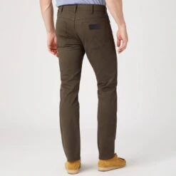 Wrangler Khaki Greensboro Straigh Stretch Jeans -Schmuddelwedda 18052449 3